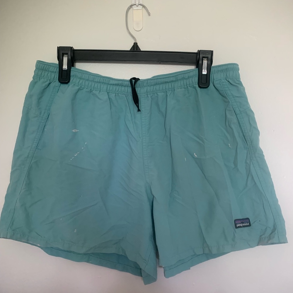 Patagonia baggies teal aqua with paint stains size large